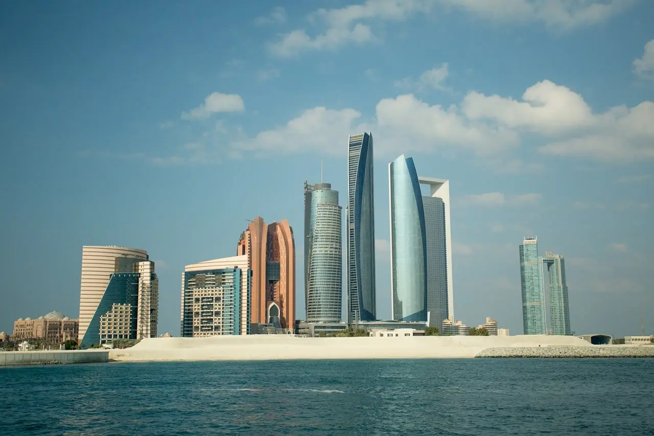 Exploring Abu Dhabi – Ultimate City Tour Guide & Attractions